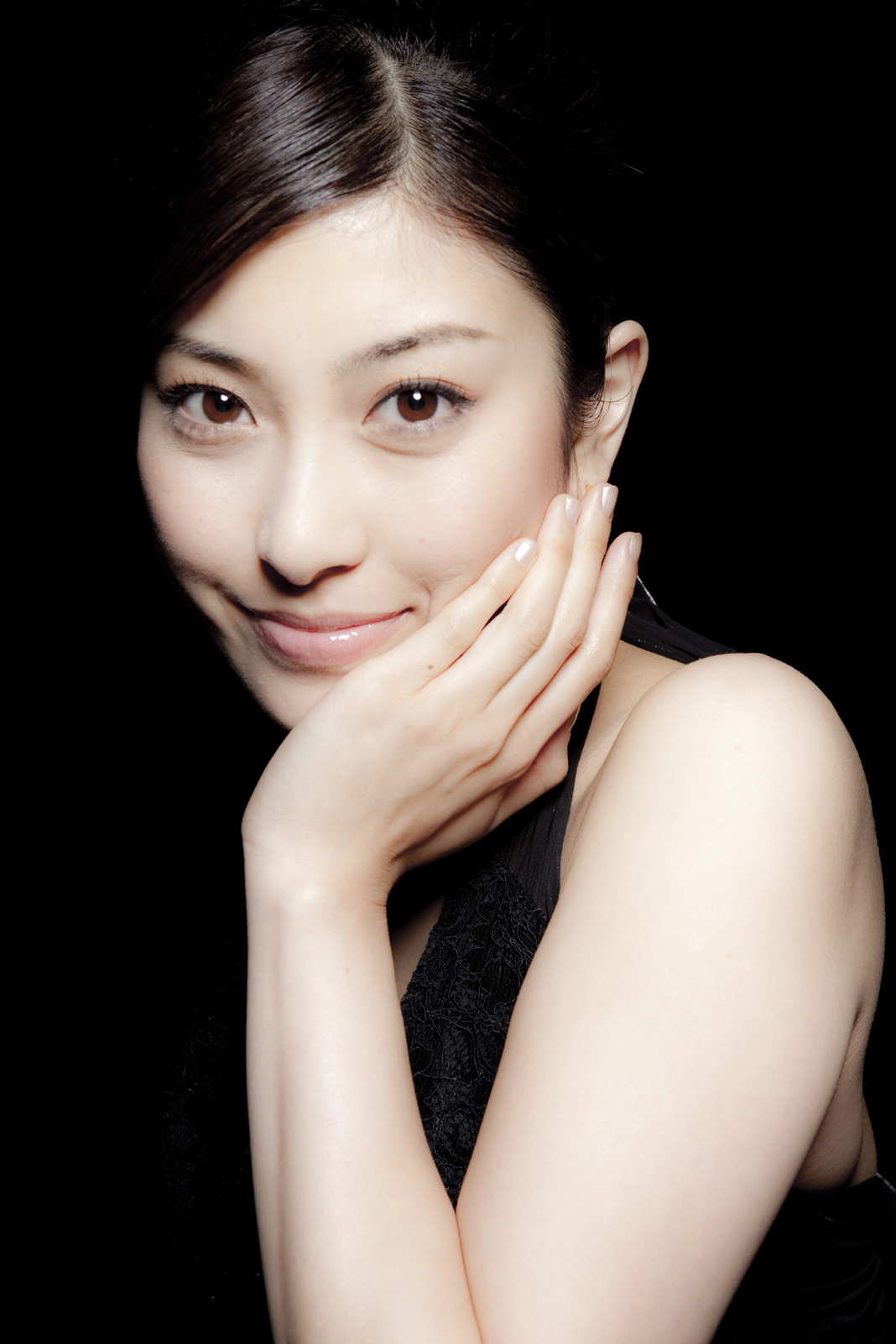 川崎真実｜プロフィール｜オスカープロモーション