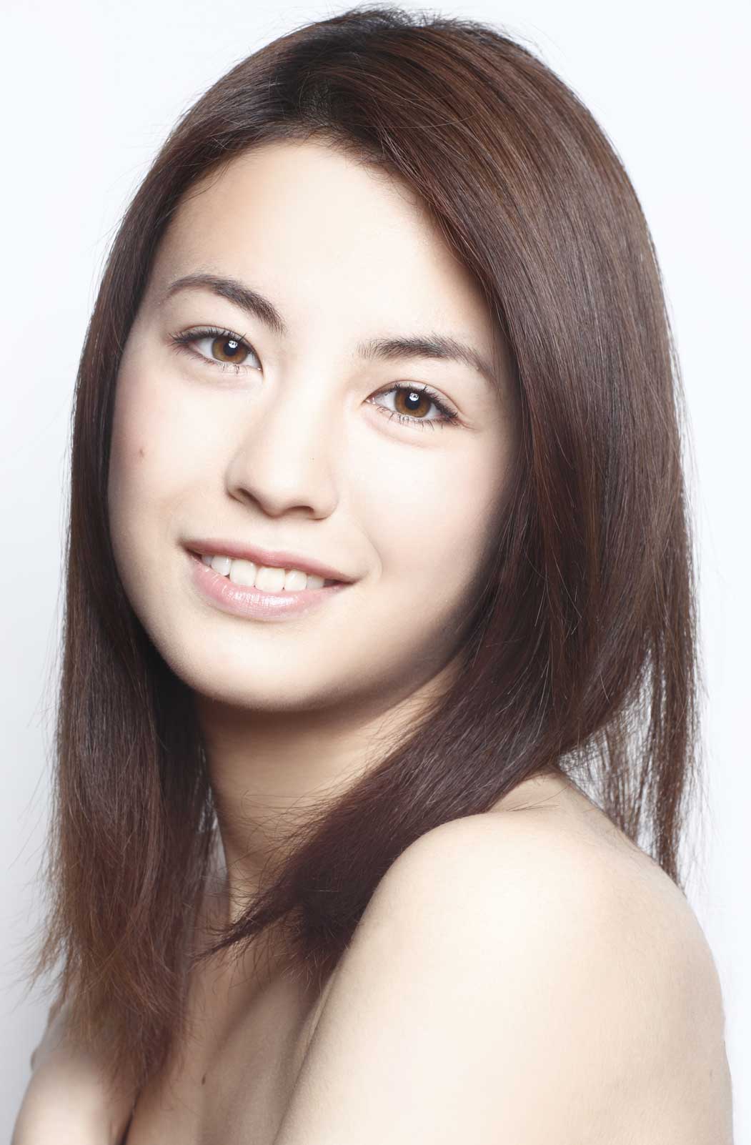 中谷モニカ