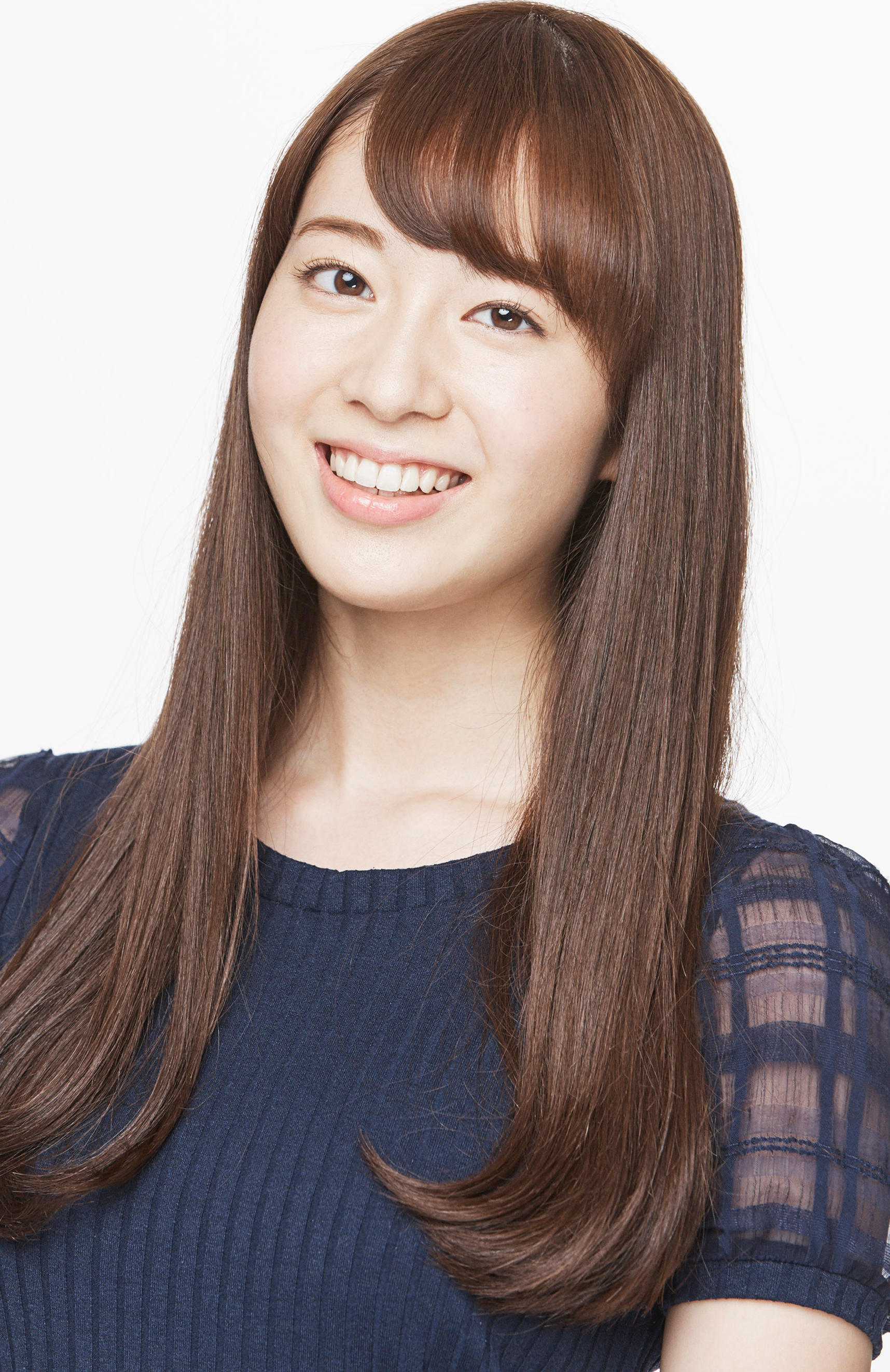結川あみ