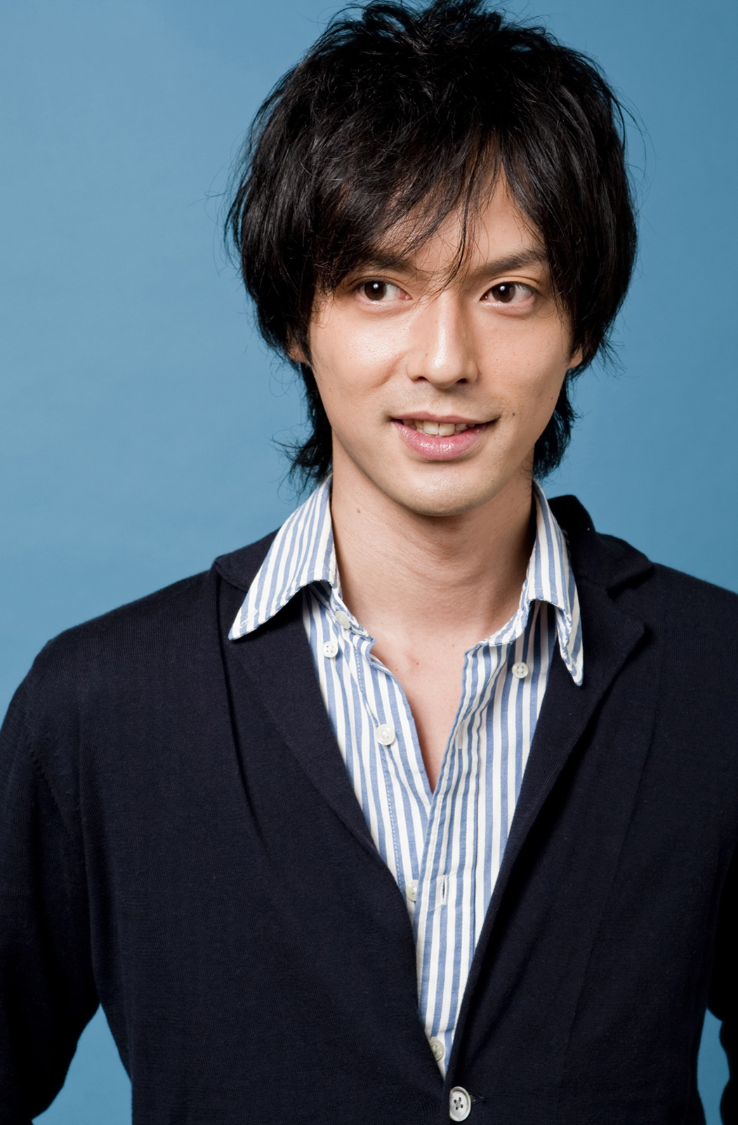 秋本裕介
