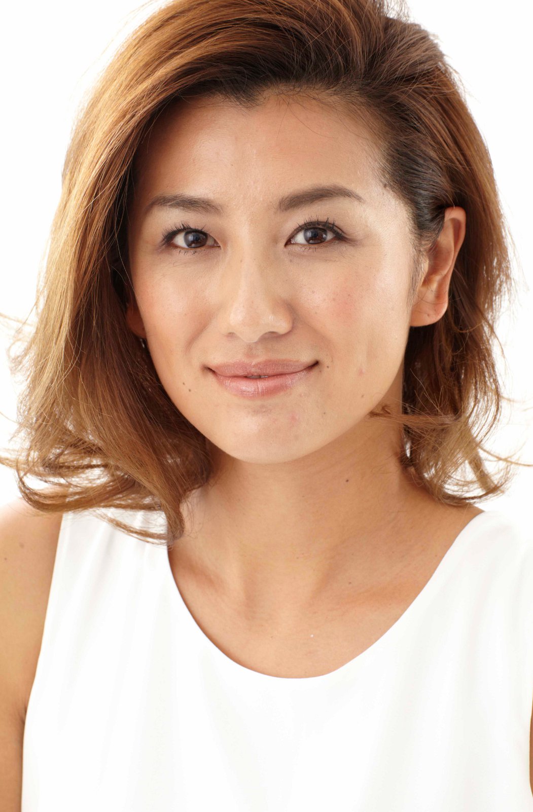 牧野佳依